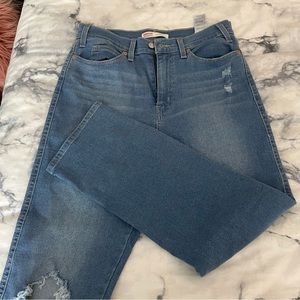 Signature by Levi Strauss Cropped Jeans